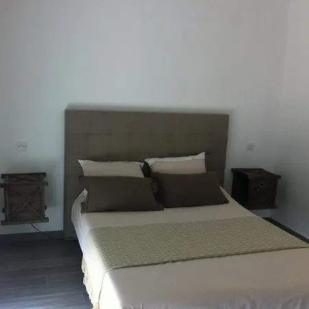 Cardo Μπαστιά